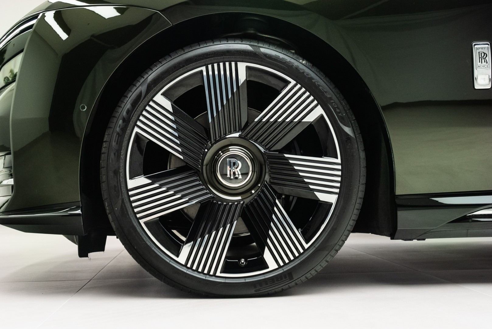 2024 ROLLS ROYCE SPECTRE. GCC. WARRANTY SERVICE. FULL OPTION.